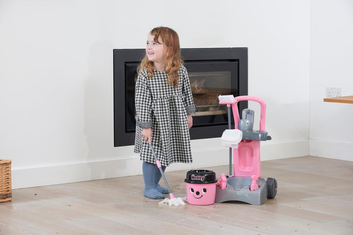 Casdon Henry & Hetty Toys - Hetty Deluxe Cleaning Trolley - Pink Hetty-Inspired Toy Playset with Working Hand Vacuum - Kids Cleaning Trolley Set with Accessories - For Children Aged 3+