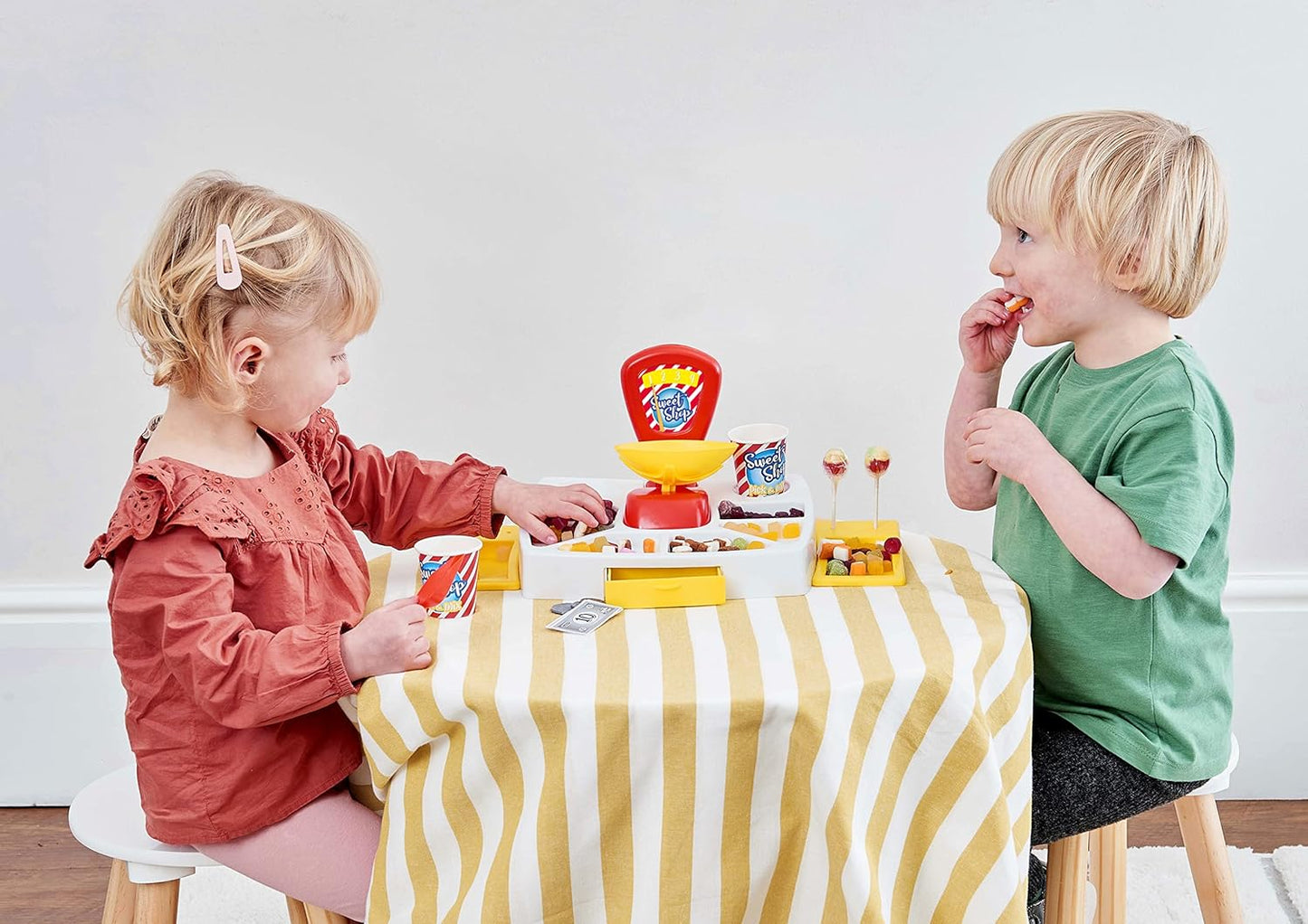 Casdon Pick & Mix Sweet Shop | Toy Sweet Shop Display For Children Aged 3+ | Includes Real Sweet Treats! (Copy)